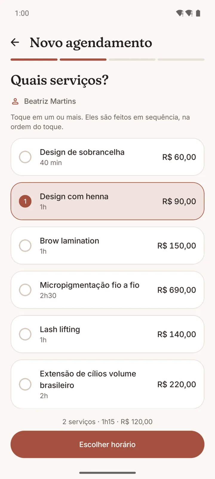 Novo agendamento: escolha de um ou mais serviços, com o total de 1h15 e R$ 120,00.